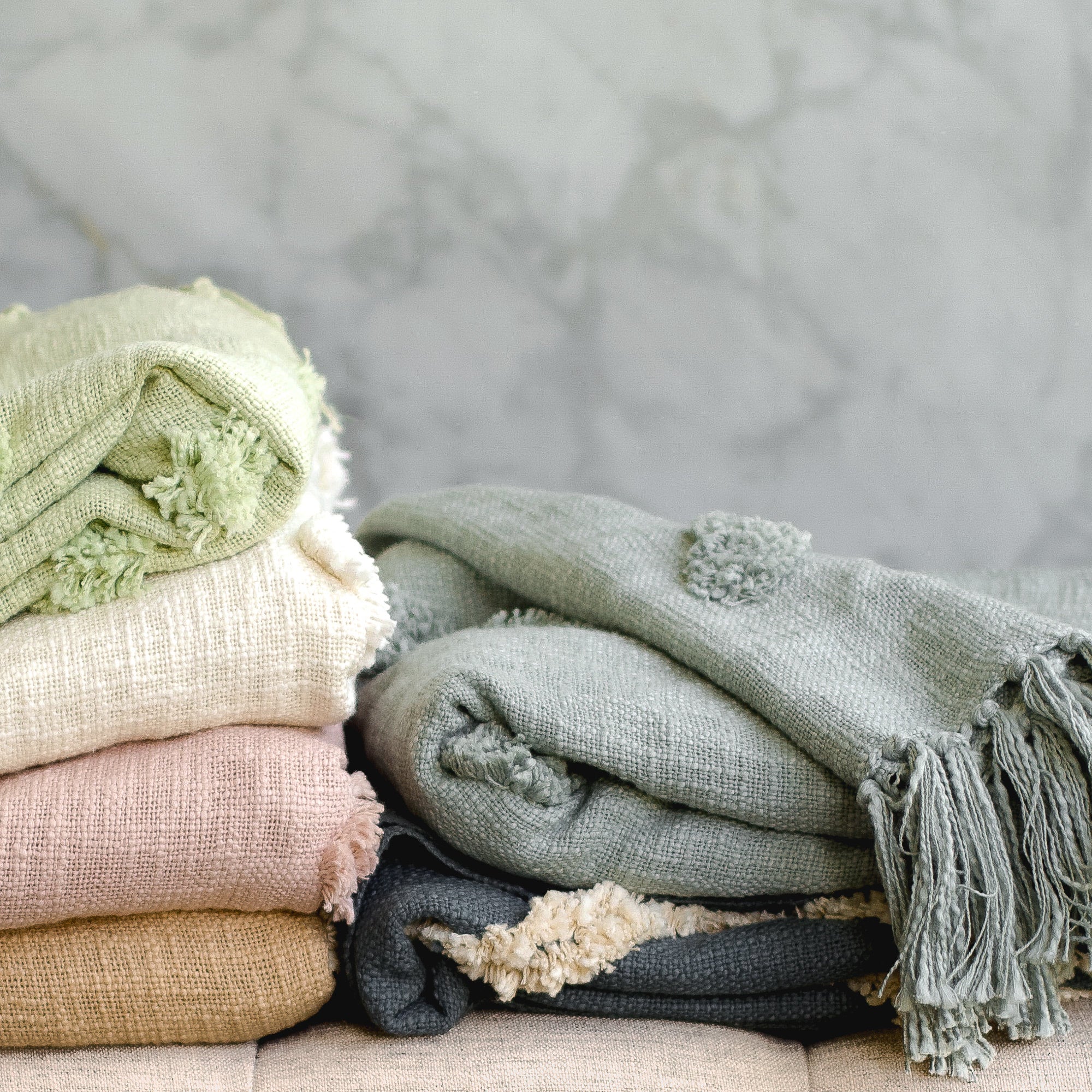 Cream deals tufted throw